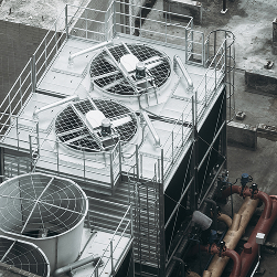 Klimatyzacja zapewnia optymalne warunki w obiektach przemysłowych.